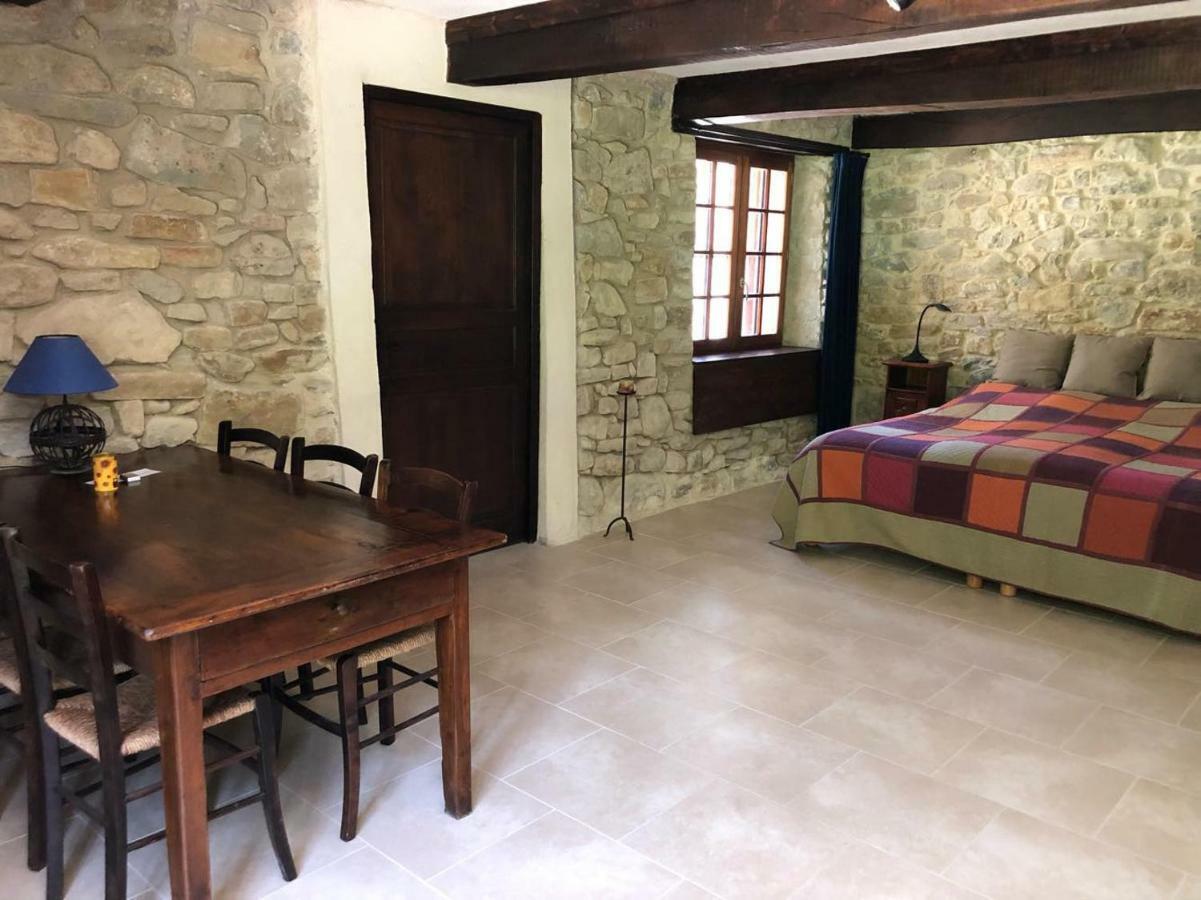 Bed and Breakfast Weekend En Provence à Comps  Extérieur photo