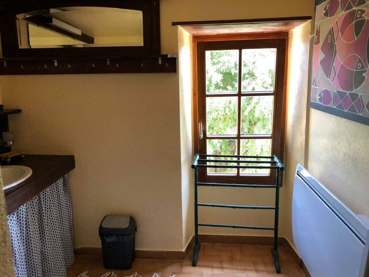 Bed and Breakfast Weekend En Provence à Comps  Chambre photo